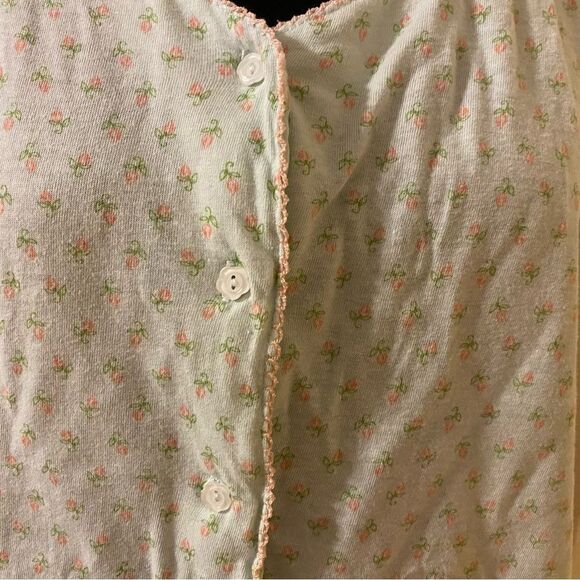 Vanity fair size medium two piece mint green with pink rose detail pajama set - Picture 4 of 15